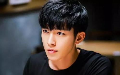 炎亚纶分享视频吃瓜,揭秘娱乐圈幕后故事