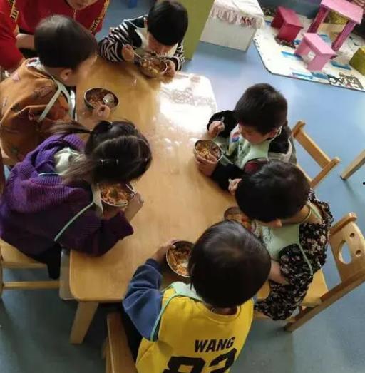 眉山幼儿园吃瓜事件视频,幼儿集体食用不明瓜果引发关注