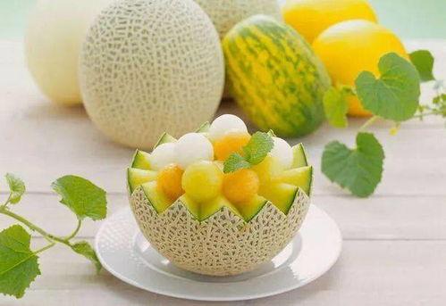 3岁宝宝吃哈密瓜视频,甜蜜瞬间萌翻网友