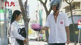 吃瓜大哥大姐视频,揭秘热门视频背后的故事与笑料