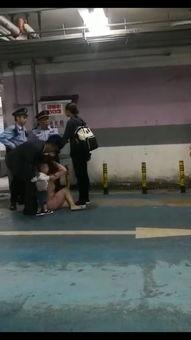 罗岗万达吃瓜事件视频,一场引发热议的网络风波